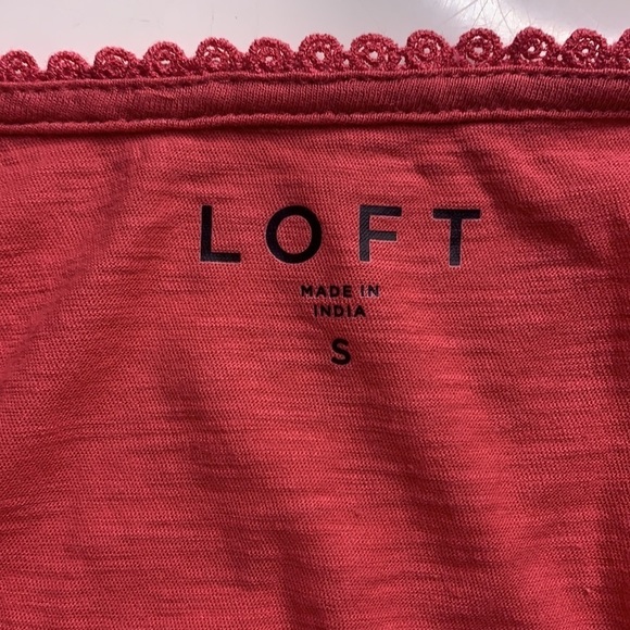 NWT Loft Coral Ruffle Rear Crochet ribbon peplum new with tags - Picture 4 of 7